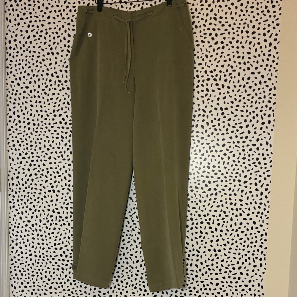 Tommy Bahama silk trousers drawstring pockets cuff snaps Olive Green Pants